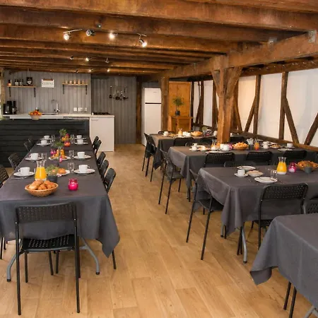 Domaine Les Moustans, Sleeps 38 & Has A Pool Holiday home