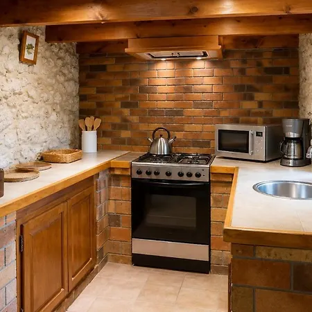 Domaine Les Moustans, Sleeps 38 & Has A Pool Saint-Matre