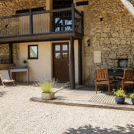 Domaine Les Moustans, Sleeps 38 & Has A Pool Holiday home Saint-Matre
